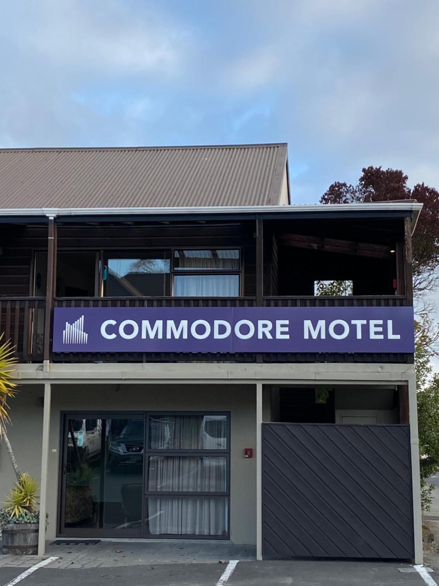 Commodore Motel ดะนีดิน ภายนอก รูปภาพ